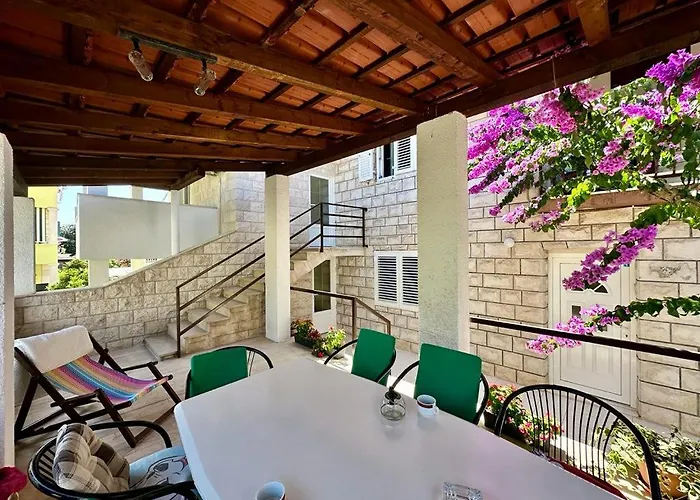 Tri Palme * 수페타르