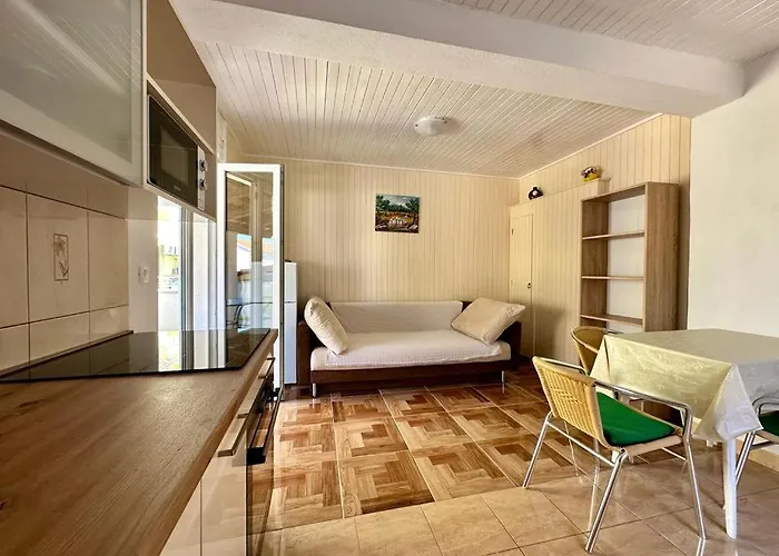 Tri Palme * 수페타르