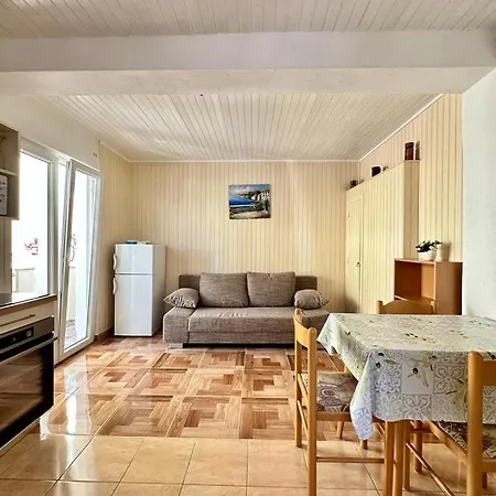 Apartman Tri Palme